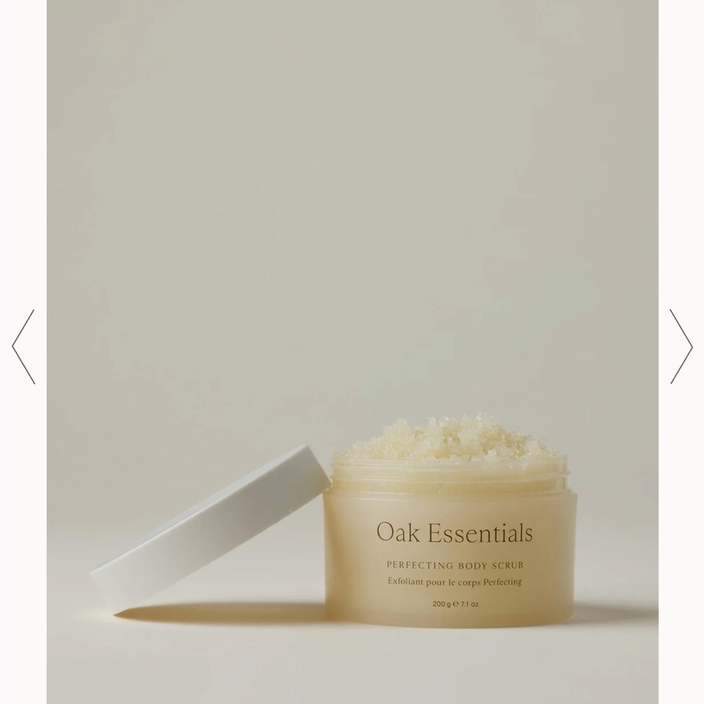 NEW w/o box - Oak Essentials Perfecting Body Scrub